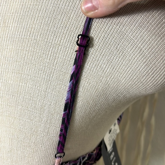 Royalty by Maluma NWT Printed Plunge Triangle Bralette Size Small - Picture 4 of 14